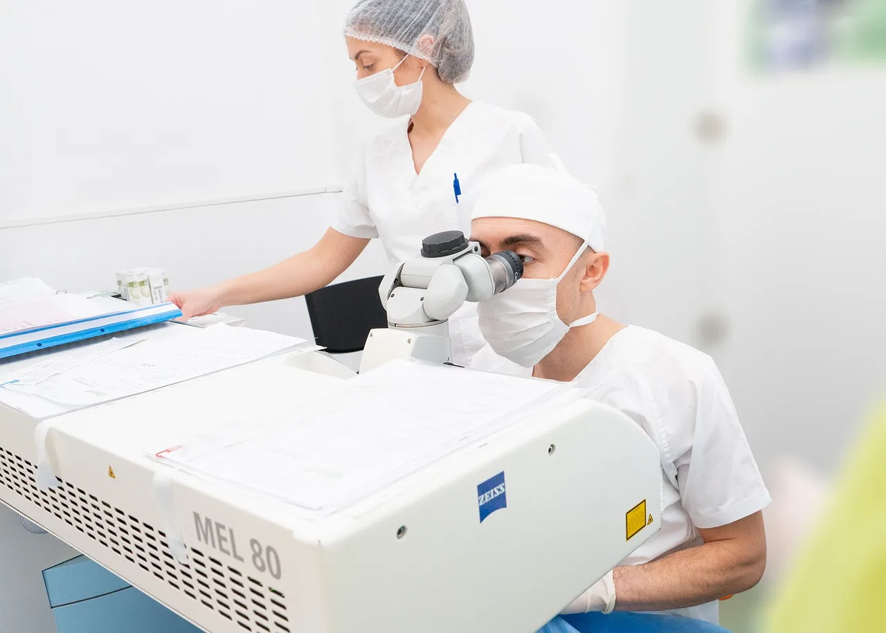 laser operation, eye operation, surgeon, healthcare, doctor, equipment, operation, medical, health, surgery, cataract, cataracta, treatment, procedure, mel 80, excimer laser, eye operation, doctor, medical, surgery, surgery, cataract, cataract, cataract, cataract, cataract. Vetting a California surgeon behind a celebrity-style transformation: Medical Board and ABPS lookups